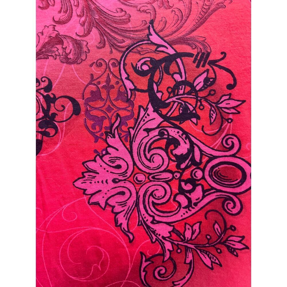 APPROPRIATE BEHAVIOR Red Pink swirl all over print v neck tee NWT Plus sz 1X - Picture 5 of 6